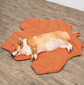Leaf Shape Dog Blanket